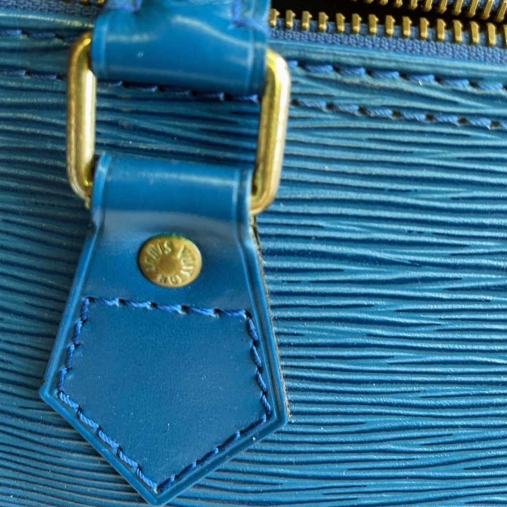 SOLD 💵Louis Vuitton Blue Epi Speedy - Picture 3 of 14